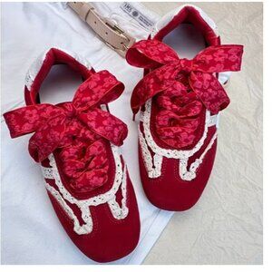 UK style shoelaces - Christmas Valentine's day RED